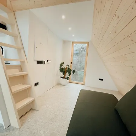 Cozy A-frame Retreat Near Ljubljana With Hot Tub Шале *