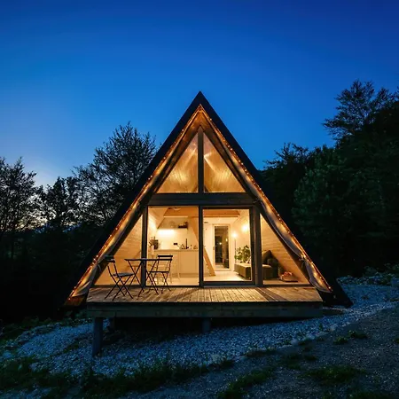 Cozy A-frame Retreat Near Ljubljana With Hot Tub Шале *