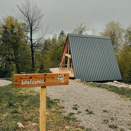 Шале Cozy A-frame Retreat Near Ljubljana With Hot Tub